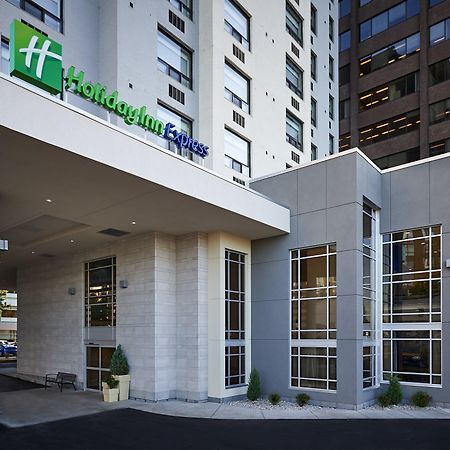 Holiday Inn Express Windsor Waterfront By Ihg Extérieur photo