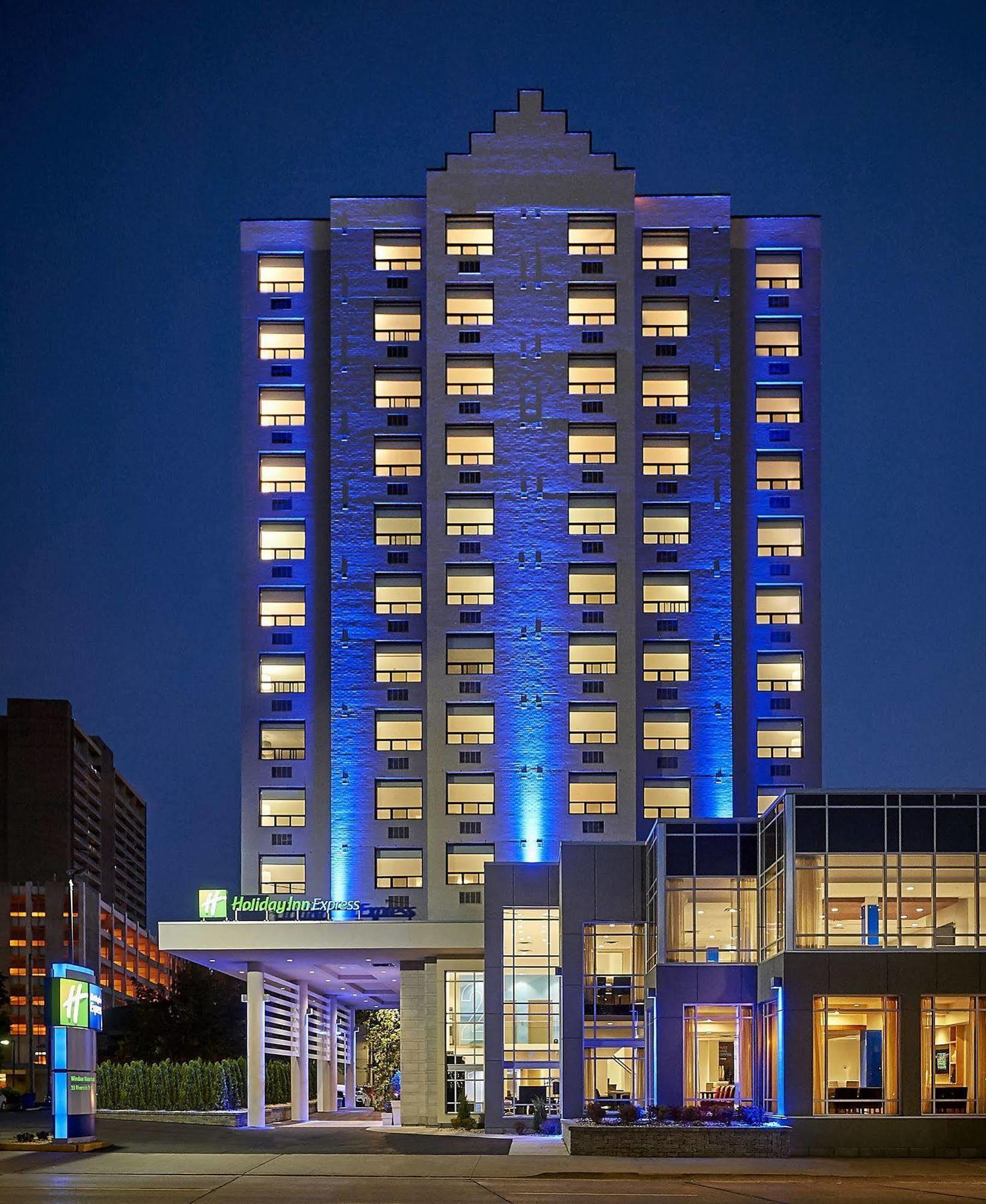 Holiday Inn Express Windsor Waterfront By Ihg Extérieur photo